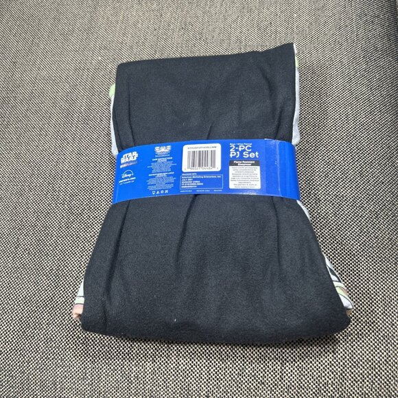 Star Wars Child Yoda Boys Size 6/7 Basic pajamas L/S Top & Pants 2pc Pj Set New - Picture 4 of 5